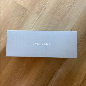 Everlane - The Day Glove in Birch Green